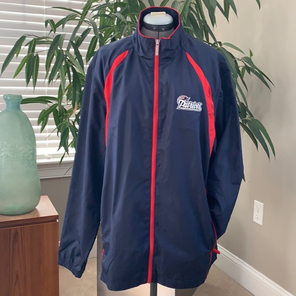 NWOT NFL New England Patriots Sideline Windbreaker Jacket by Reebok - Picture 1 of 16